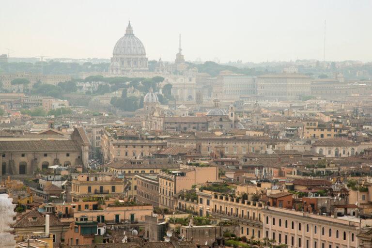 Allarme su Roma: superati di 3 volte i nuovi limiti UE di inquinamento dell&#8217;aria