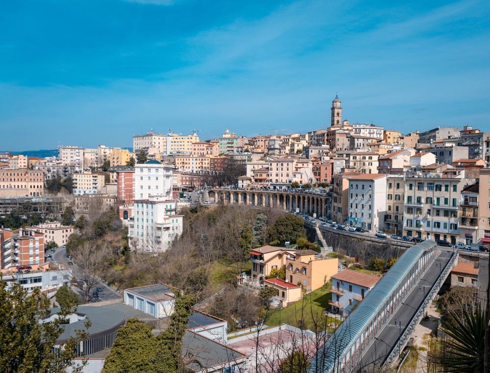 Polveri sottili, Frosinone è la città più inquinata d’Italia. Ecco perché