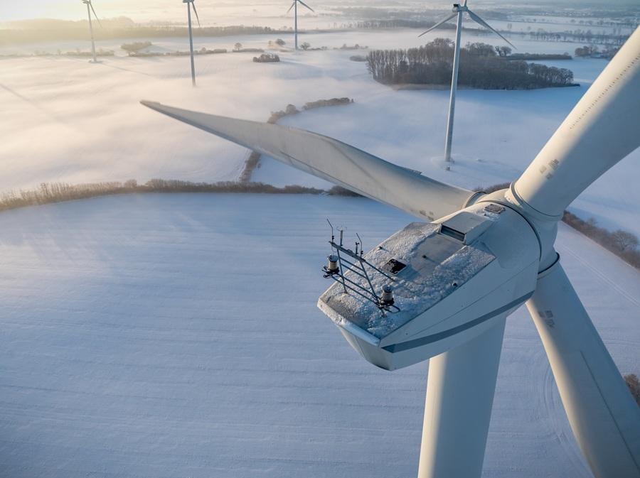 Le rinnovabili hanno superato i combustibili fossili nella produzione elettrica europea nel 2025