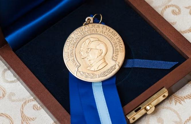 Nobel per l’ambiente’ a Toby Kiers per lo studio dei funghi che catturano CO₂