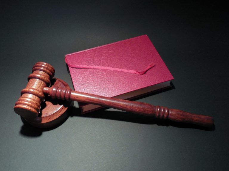 Segreto professionale e possibili eccezioni: quando il parere del medico serve alla giustizia