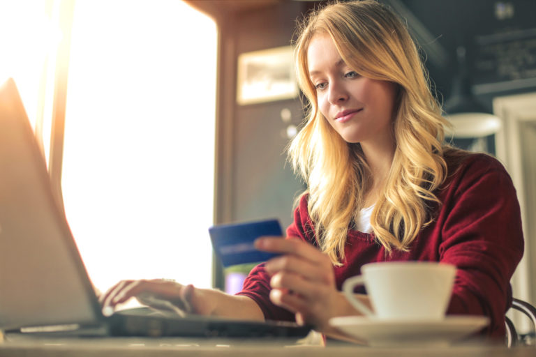 Black Friday: voglia di shopping o acquisto compulsivo? 5 modi per scoprirlo
