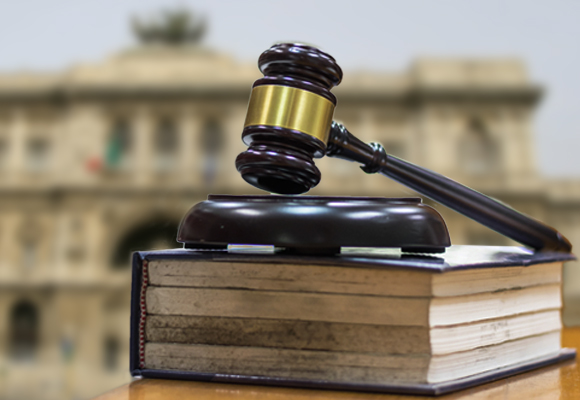 Ex specializzandi ante-1982: escluderli dai rimborsi contrasta con principio costituzionale d’uguaglianza