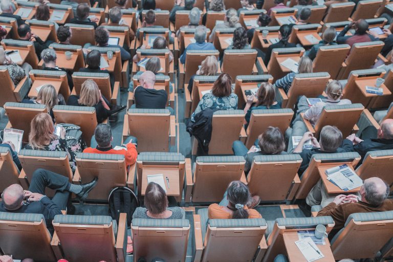 Numero Chiuso: pioggia di ricorsi sta per invadere tribunali a causa irregolarità, pronto reportage con testimonianze studenti”