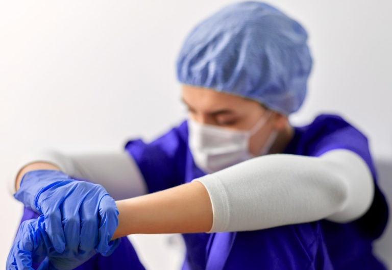 Per i medici “blue monday” tutti i giorni, camici bianchi a rischio burnout