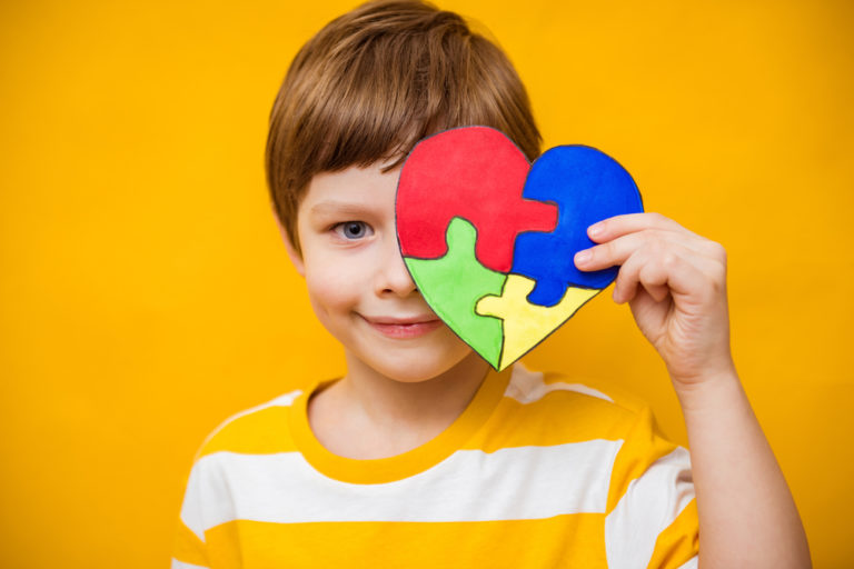 Giornata mondiale dell’autismo: uno spettro di manifestazioni da conoscere meglio