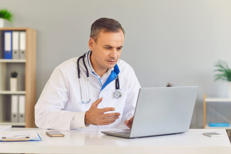 Tutela della reputazione online, un nuovo servizio per i professionisti della sanità