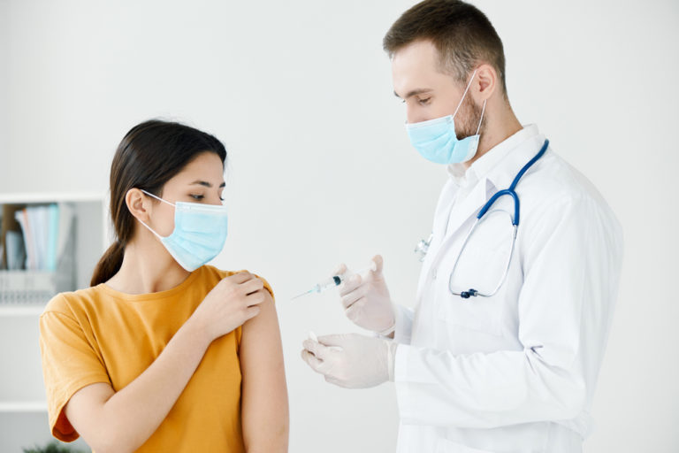 Obbligo vaccinale: rinvio alla Corte di Giustizia sulla legittimità