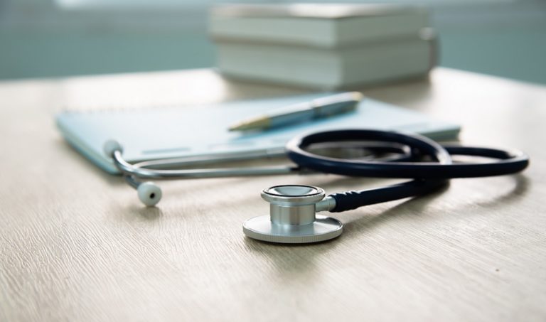 Attività sanitaria: chi rilascia l’autorizzazione all’esercizio?