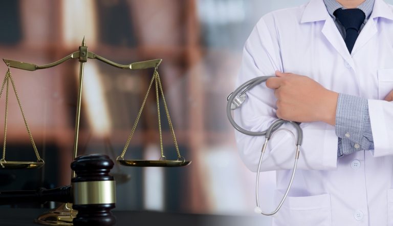Medici in tribunale: i consigli da seguire